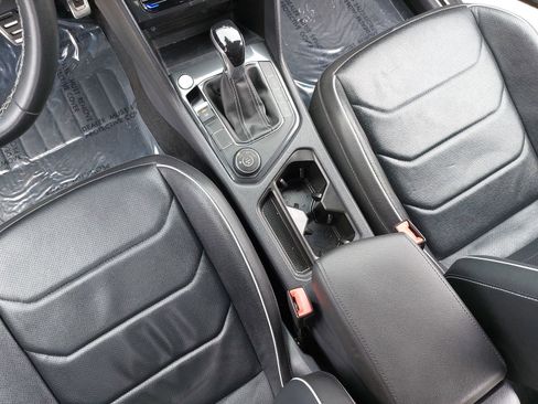Used 2023 Volkswagen Tiguan SEL R-Line AWD/4WD image 28