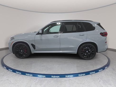 Certified 2024 BMW X5 xDrive40i w/ M Sport Package AWD/4WD image 9