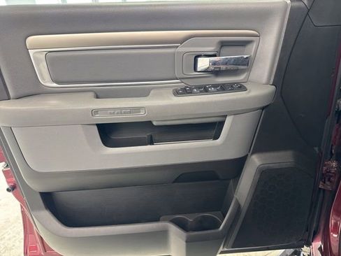 Used 2019 RAM 1500 Classic Warlock image 17