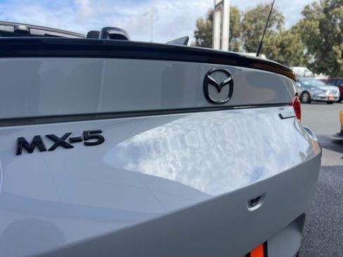 Used 2024 MAZDA MX-5 Miata Club image 13