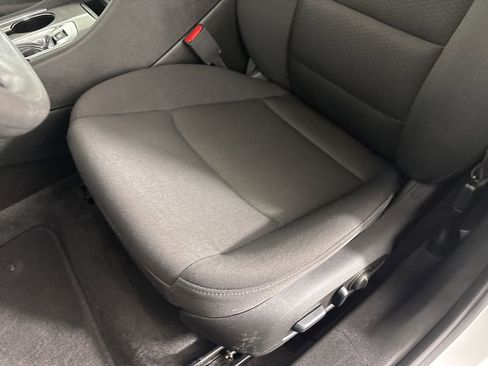 Used 2024 Chevrolet Malibu LT image 12