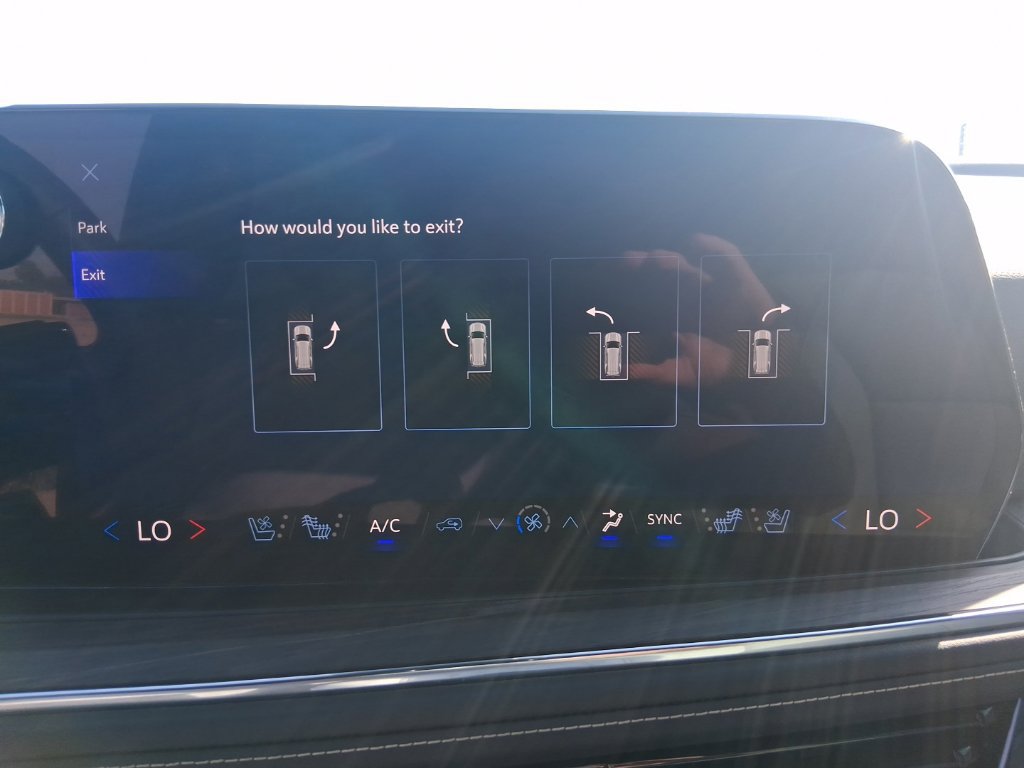 New 2025 Chevrolet Tahoe Premier AWD/4WD image 21