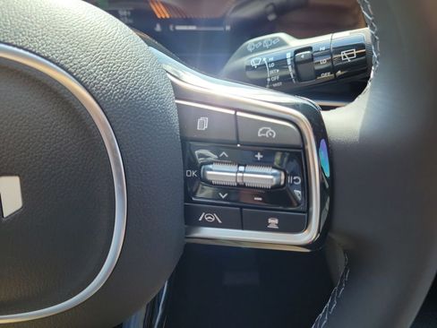 New 2026 Kia Carnival FWD image 26