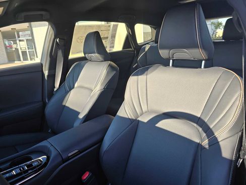 New 2025 Toyota Crown Signia image 21