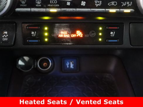 Used 2023 Toyota RAV4 Limited image 22