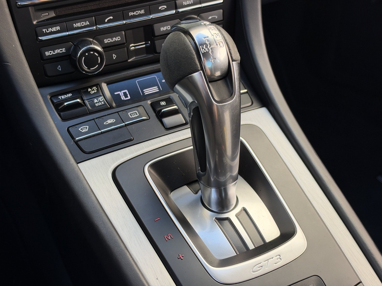 Used 2015 Porsche 911 GT3 RWD image 24