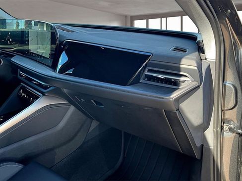 Used 2025 Audi Q5 Premium Plus image 16