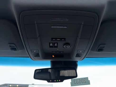 Used 2018 Chevrolet Tahoe Premier image 28