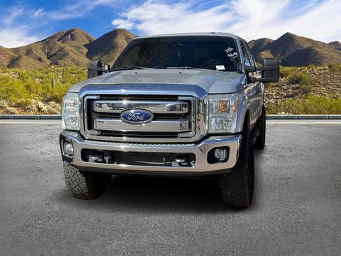 Used 2015 Ford F250 XLT w/ XLT Premium Package image 11