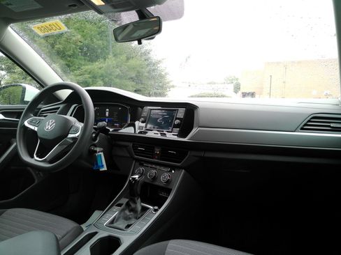 Used 2023 Volkswagen Jetta S FWD image 15
