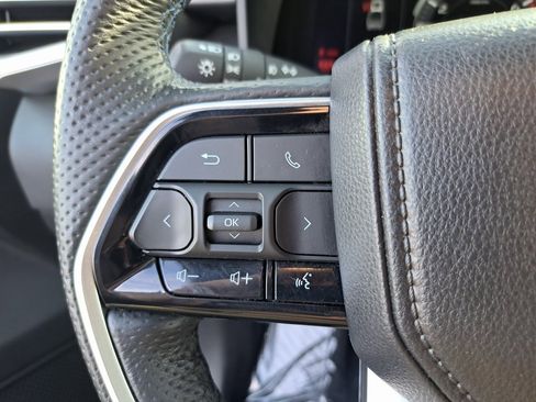 Certified 2025 Toyota Tundra Platinum image 22