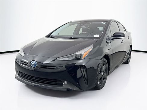 Certified 2022 Toyota Prius image 2