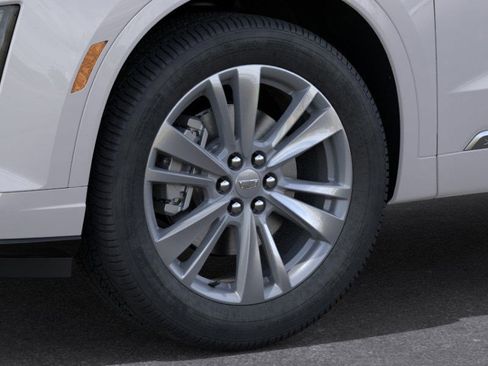 New 2025 Cadillac XT6 Premium Luxury w/ LPO, Floor Liner Package AWD/4WD image 9