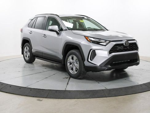 New 2025 Toyota RAV4 XLE image 4