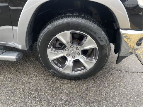 Certified 2019 RAM 1500 Laramie image 11