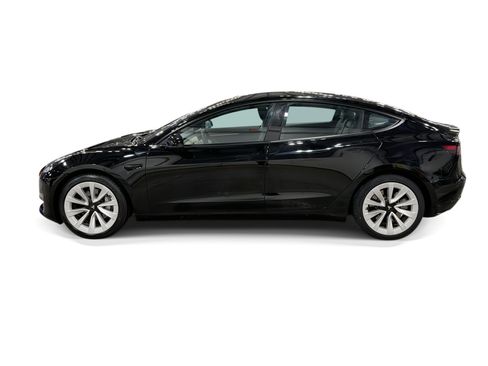 Certified 2023 Tesla Model 3 Standard Range RWD image 3