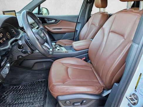 Used 2018 Audi Q7 3.0T Prestige image 16