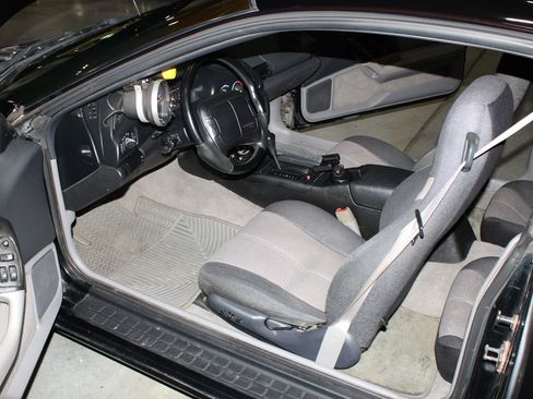 Used 1995 Chevrolet Camaro Z28 RWD image 6