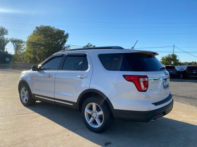 Used 2019 Ford Explorer XLT w/ Equipment Group 202A FWD image 5