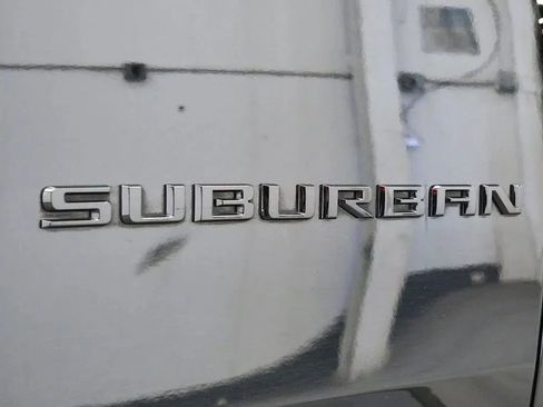 Used 2023 Chevrolet Suburban RST w/ Luxury Package AWD/4WD image 10
