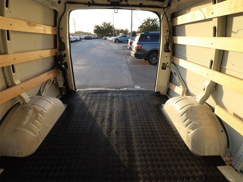 Used 2024 GMC Savana 2500 w/ Driver Convenience Package image 14