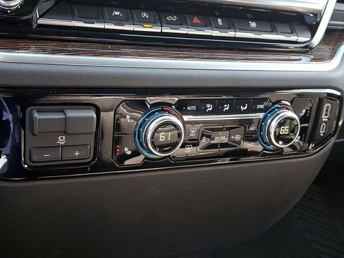 New 2026 GMC Sierra 1500 Elevation AWD/4WD image 11