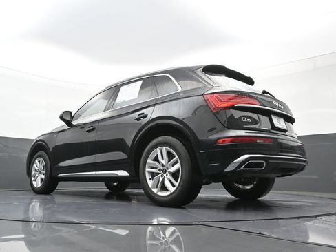 Used 2023 Audi Q5 2.0T Premium AWD/4WD image 25