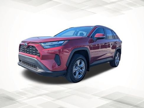 Used 2024 Toyota RAV4 XLE w/ Convenience Package image 8