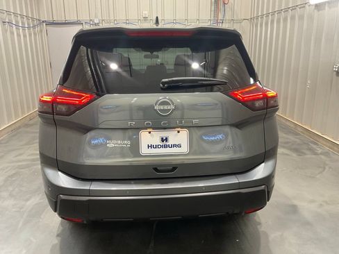 Used 2026 Nissan Rogue S AWD/4WD image 21