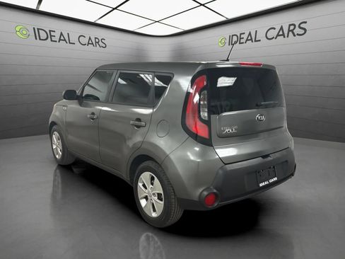 Used 2015 Kia Soul FWD image 7