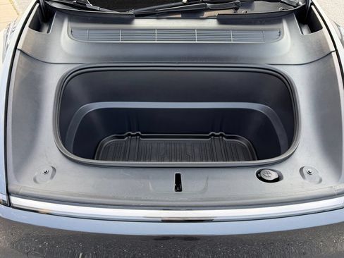 Used 2026 Tesla Model Y AWD image 36