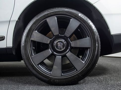 Used 2019 Rolls-Royce Cullinan AWD/4WD image 14