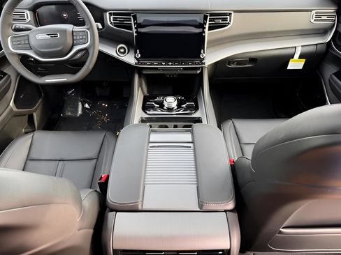 New 2026 Jeep Grand Wagoneer Limited AWD/4WD image 14