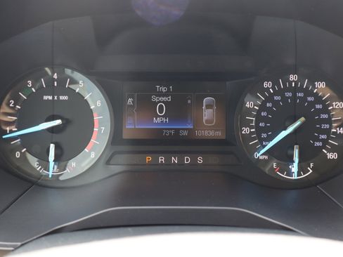 Used 2018 Ford Edge SE FWD image 22
