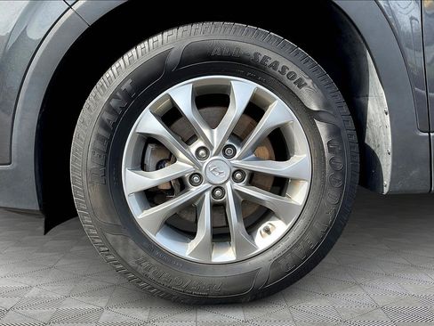 Used 2020 Hyundai Santa Fe SEL image 32