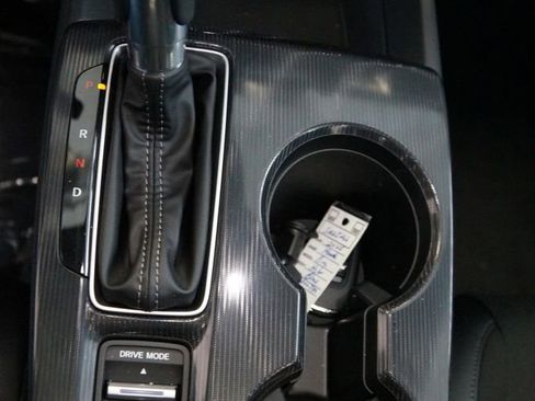 Used 2025 Honda Civic Sport image 25