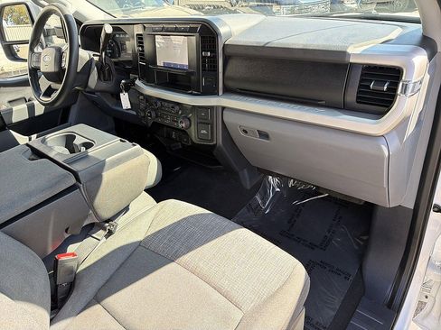 Used 2024 Ford F250 XLT AWD/4WD image 25