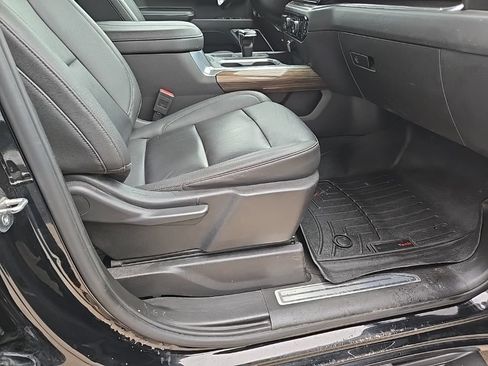 Used 2024 Chevrolet Silverado 1500 LT w/ Leather Package AWD/4WD image 86