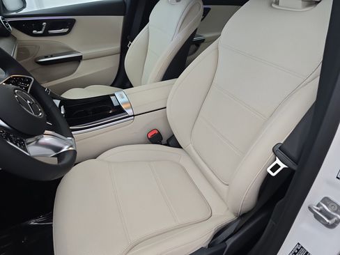 New 2026 Mercedes-Benz C 300 Sedan image 15