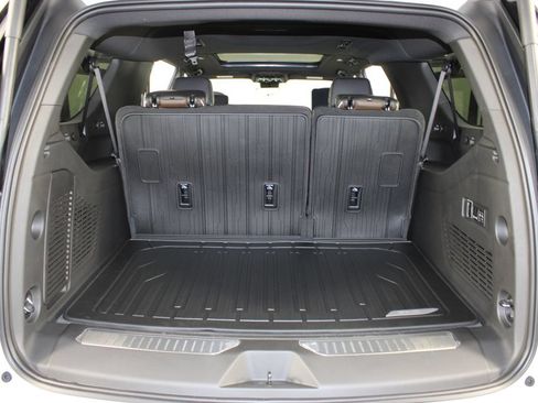 New 2026 GMC Yukon XL Denali Ultimate w/ LPO, Floor Liner Package AWD/4WD image 26