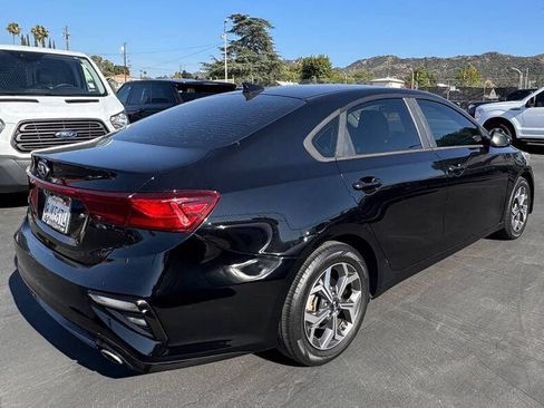 Used 2019 Kia Forte LXS FWD image 10