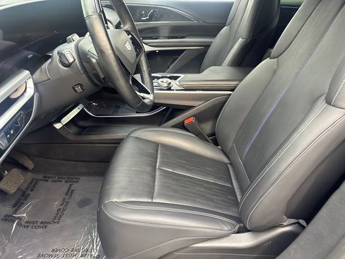 Used 2024 Cadillac Lyriq Sport w/ LPO, Floor Liner Package AWD/4WD image 27