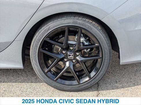 Used 2025 Honda Civic Sport image 11
