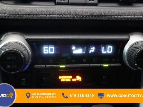 Used 2021 Toyota RAV4 Limited image 24