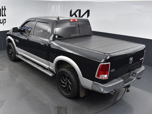 Used 2016 RAM 1500 Laramie w/ Convenience Group AWD/4WD image 12