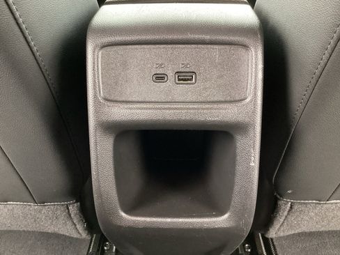 Used 2025 Chevrolet Trax LT FWD image 27