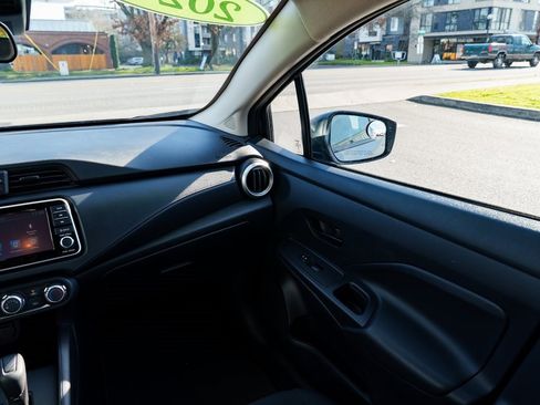 Used 2024 Nissan Versa S w/ Trunk Package image 10