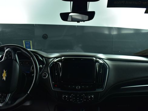 Used 2023 Chevrolet Traverse LT w/ LT Premium Package image 17