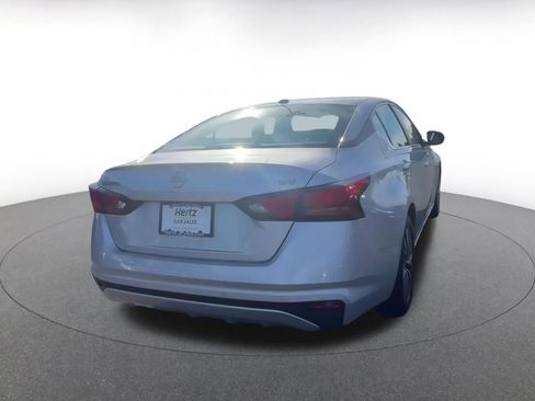 Used 2024 Nissan Altima 2.5 SV image 15