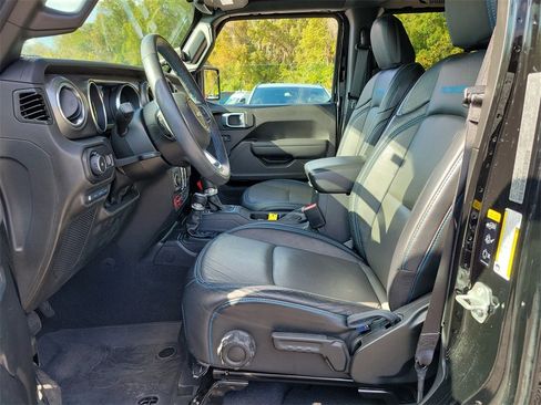 Used 2023 Jeep Wrangler Unlimited Rubicon 4xe w/ Steel Bumper Group image 14